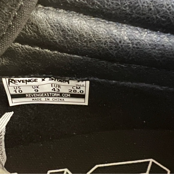 Revenge X Storm Size 10 New in Box high tops - Picture 6 of 11